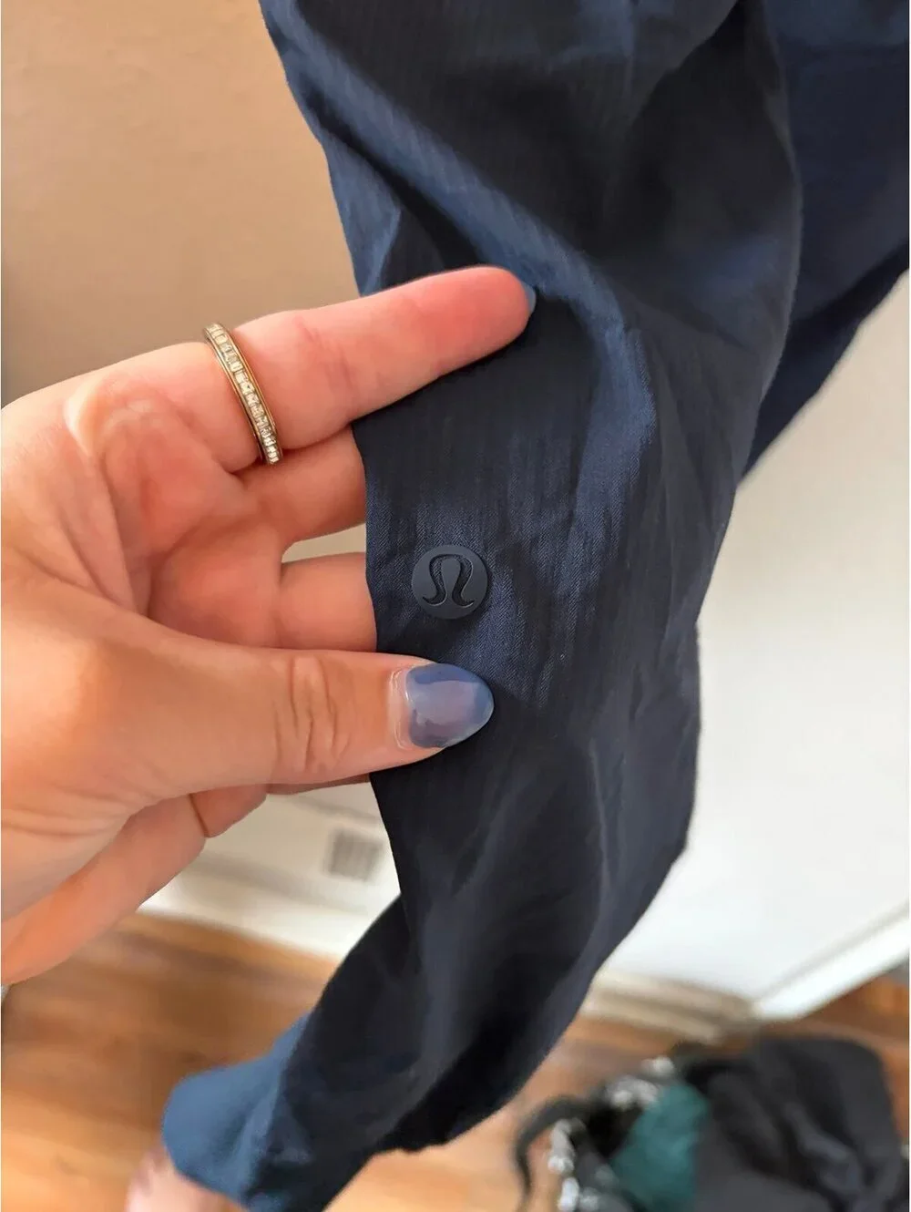 Lululemon Dance Studio Mid-Rise Jogger True Navy size 4. Newer square size from